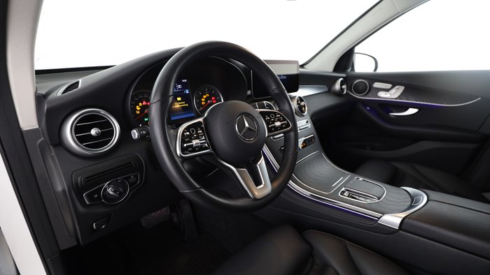 Mercedes-Benz GLC 220 d 4M Distronic Kamera MBUX Navi AUT LED