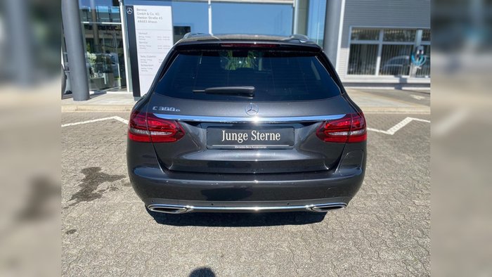 Mercedes-Benz C 300 e T Avantgarde Distronic Multibeam 360