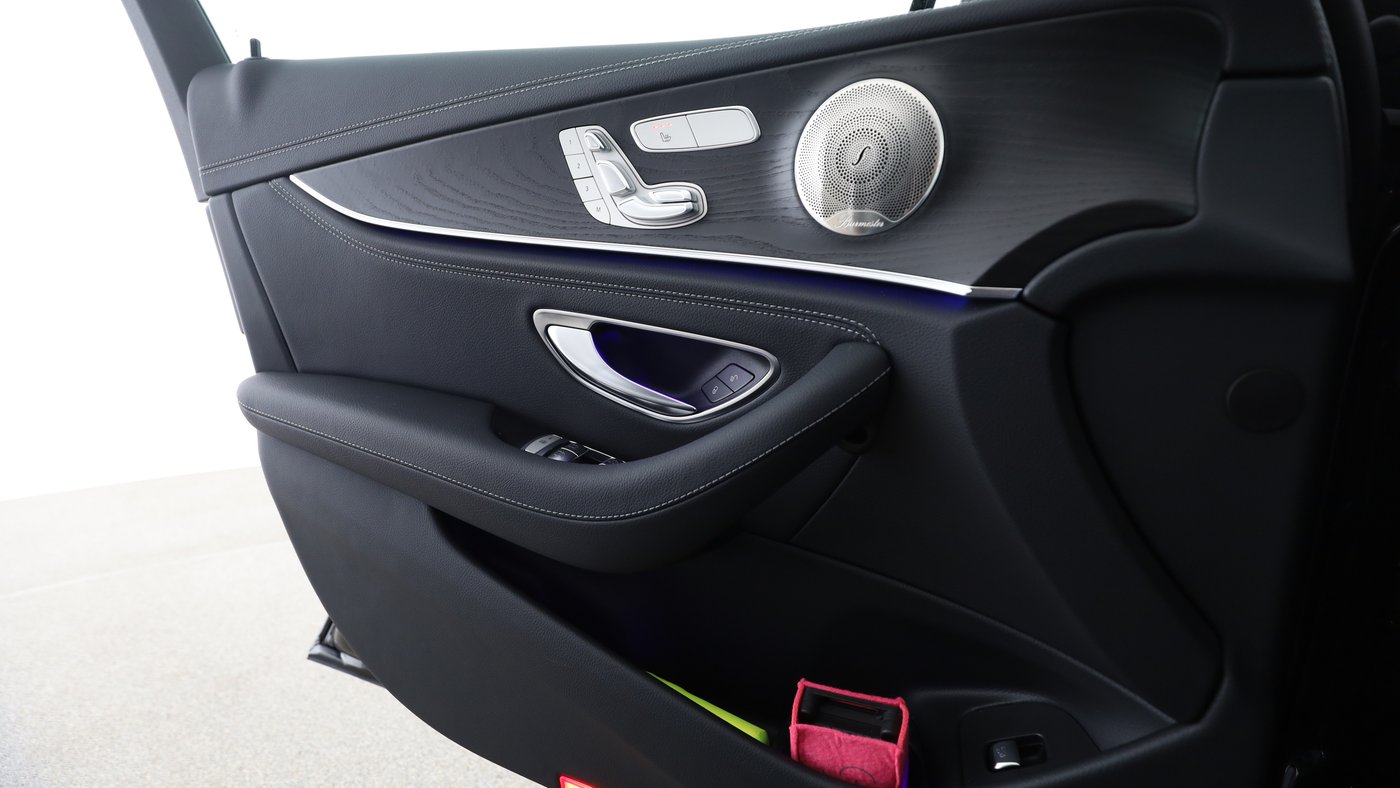 Mercedes-Benz E 450 4M T AMG Distronic AHK Pano Memory Sound