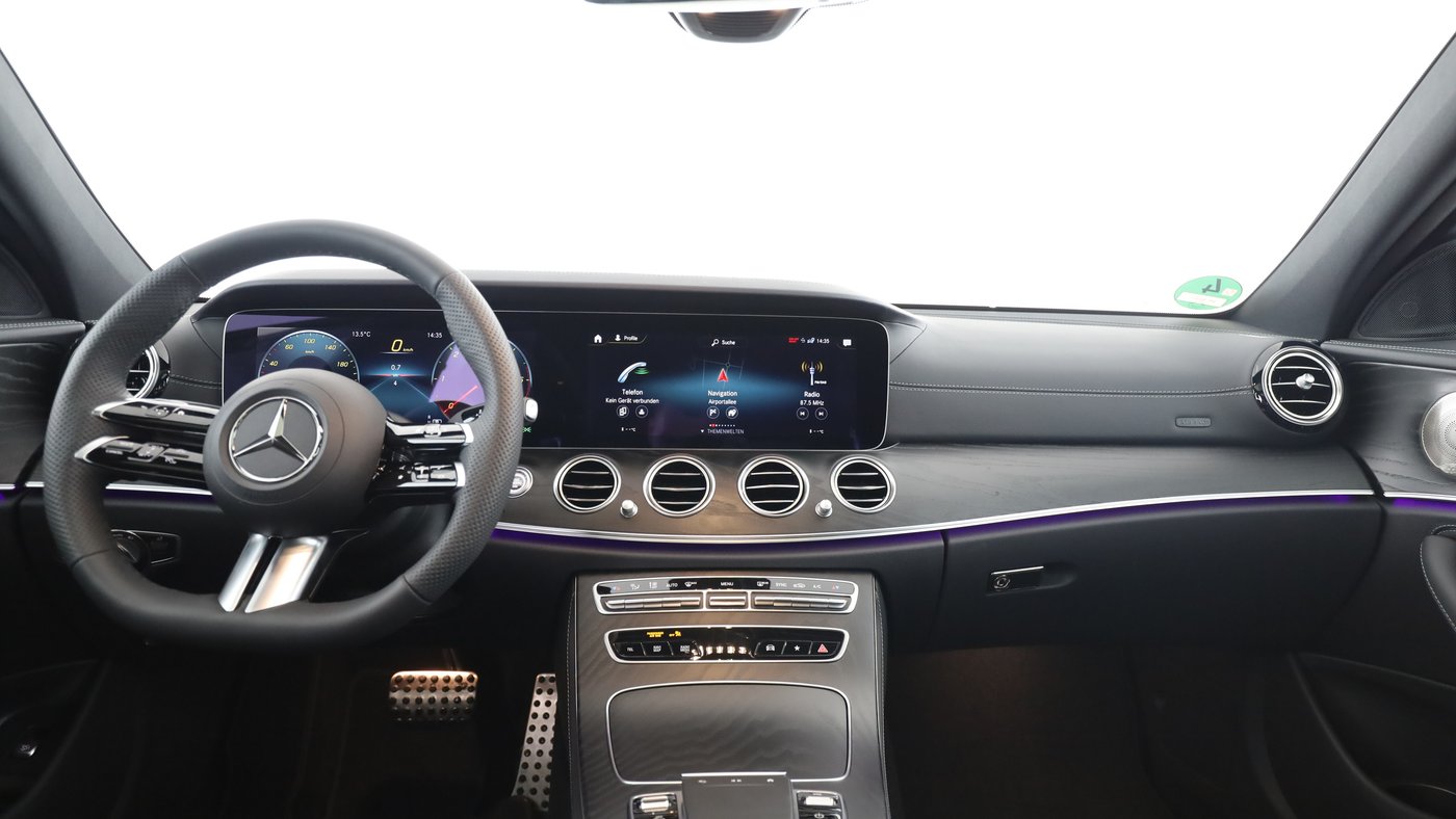 Mercedes-Benz E 400 d 4M T AMG Night AHK Distronic Pano Memory