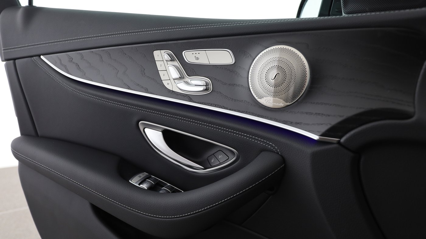 Mercedes-Benz E 400 d 4M T AMG Night AHK Distronic Pano Memory