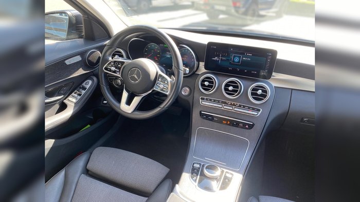 Mercedes-Benz C 300 e T Avantgarde Distronic Multibeam 360