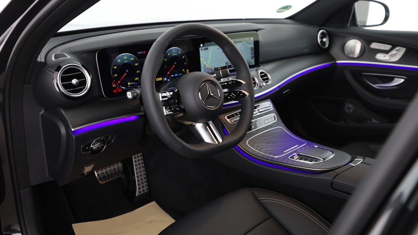 Mercedes-Benz E 450 4M T AMG Distronic AHK Pano Memory Sound