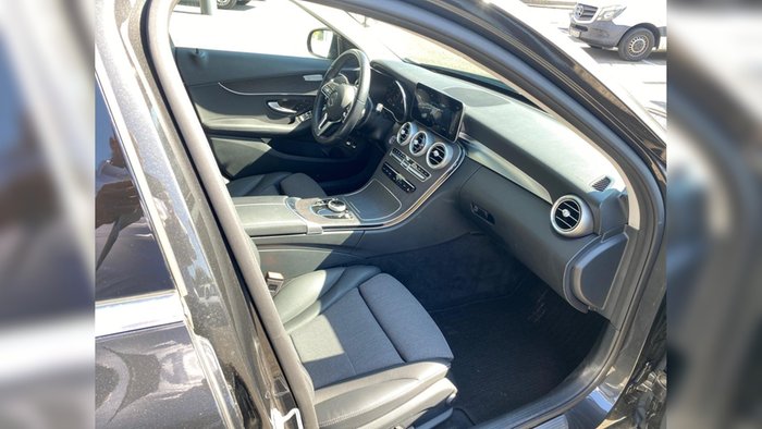 Mercedes-Benz C 300 e T Avantgarde Distronic Multibeam 360