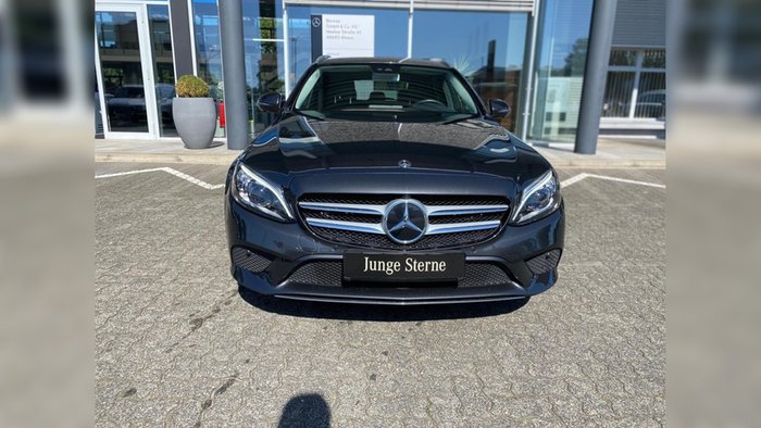 Mercedes-Benz C 300 e T Avantgarde Distronic Multibeam 360